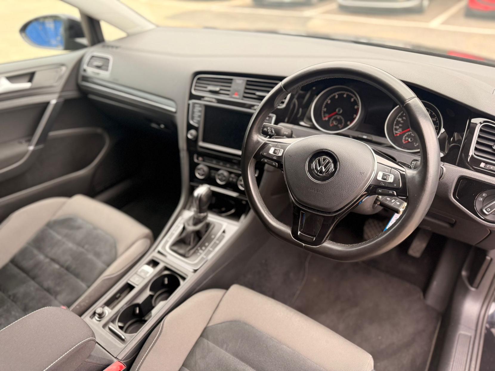 Volkswagen Golf 1.4 TSI BlueMotion Tech Match Hatchback 5dr Petrol DSG Euro 6 (s/s) (125 ps)