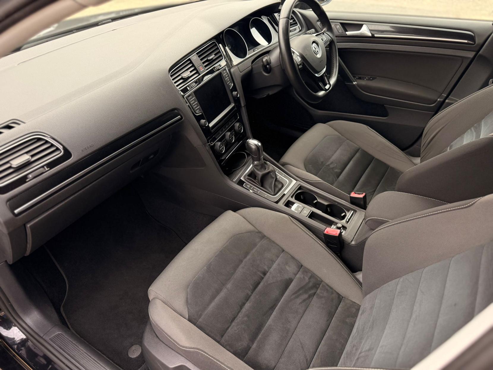 Volkswagen Golf 1.4 TSI BlueMotion Tech Match Hatchback 5dr Petrol DSG Euro 6 (s/s) (125 ps)