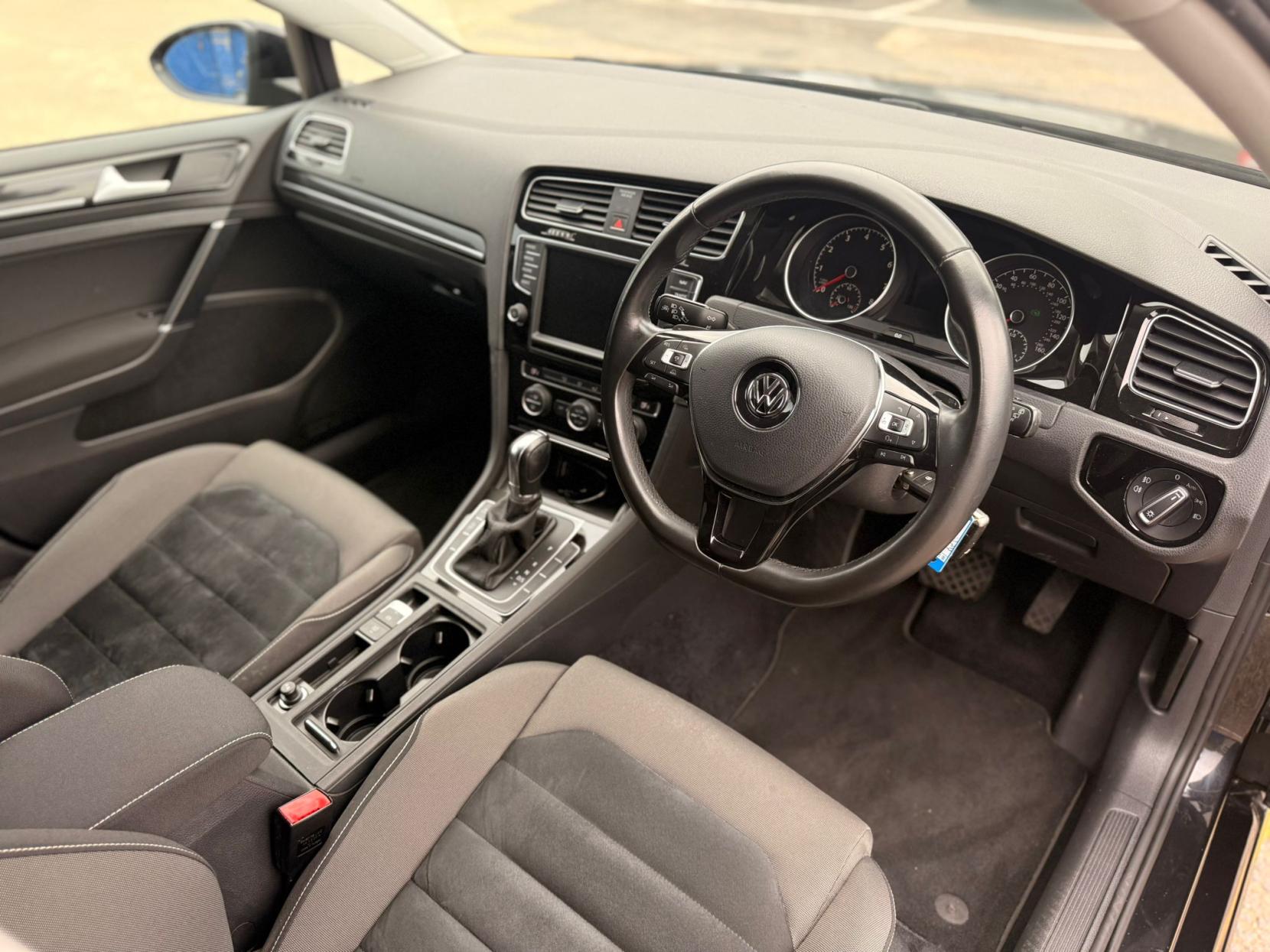 Volkswagen Golf 1.4 TSI BlueMotion Tech Match Hatchback 5dr Petrol DSG Euro 6 (s/s) (125 ps)