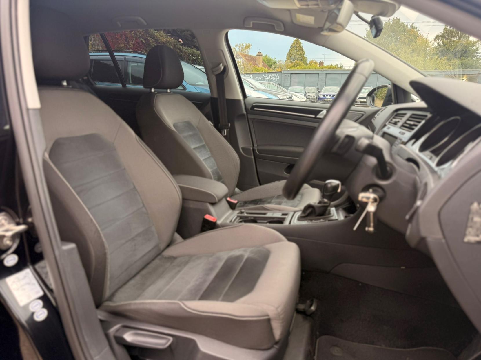 Volkswagen Golf 1.4 TSI BlueMotion Tech Match Hatchback 5dr Petrol DSG Euro 6 (s/s) (125 ps)