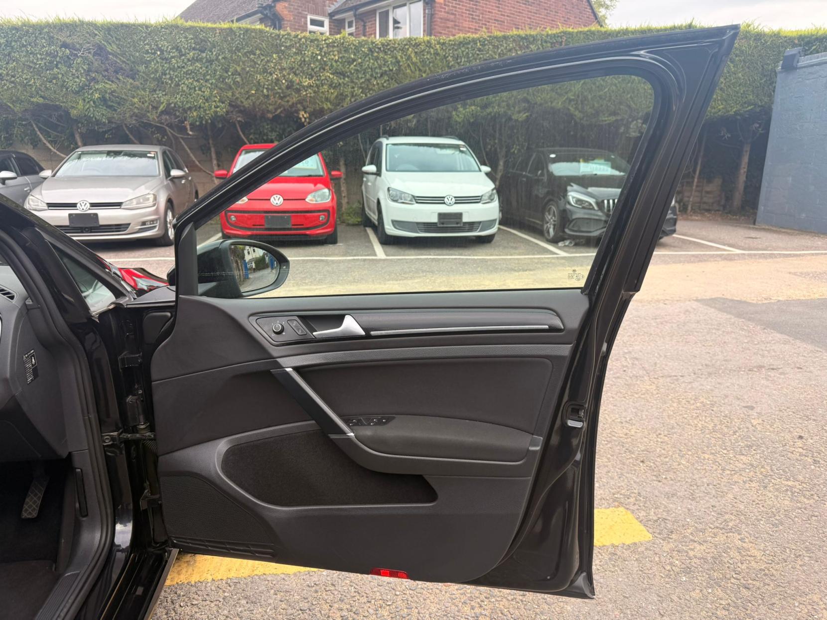 Volkswagen Golf 1.4 TSI BlueMotion Tech Match Hatchback 5dr Petrol DSG Euro 6 (s/s) (125 ps)