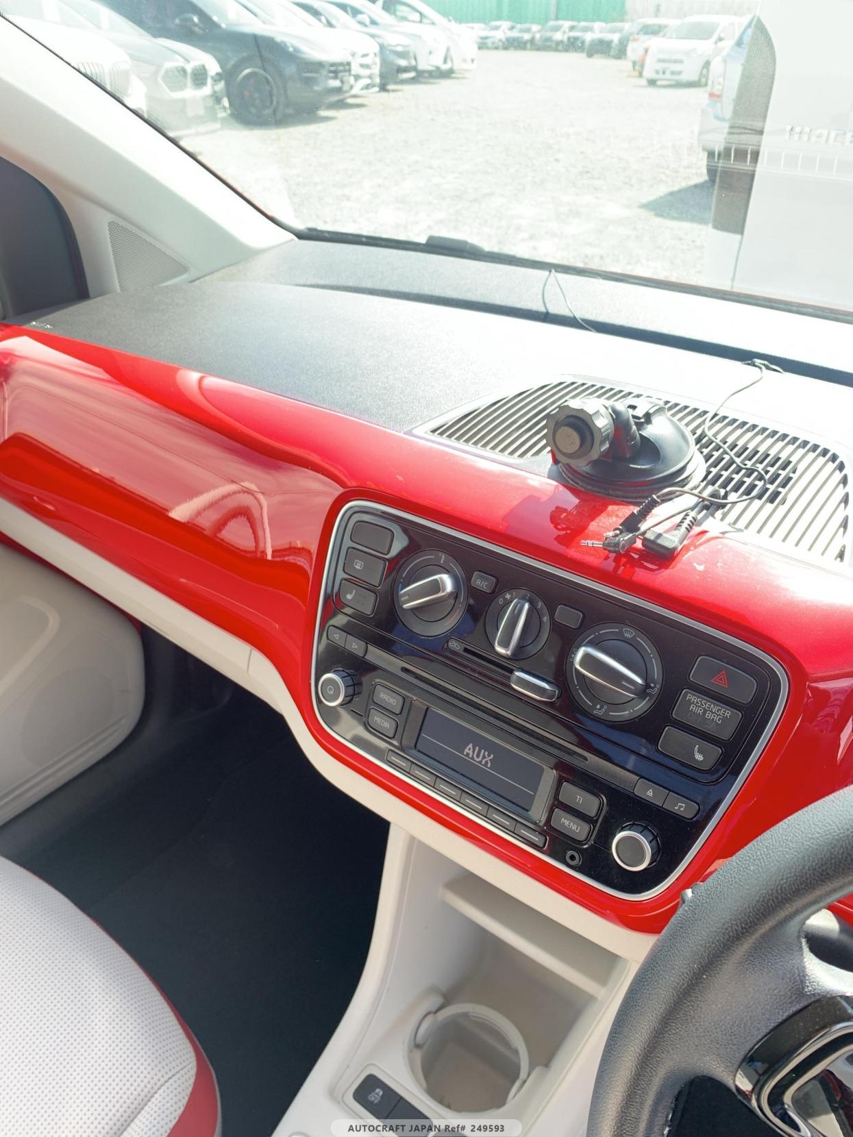 Volkswagen up! 1.0 High up! Hatchback 5dr Petrol ASG Euro 6 (75 ps)