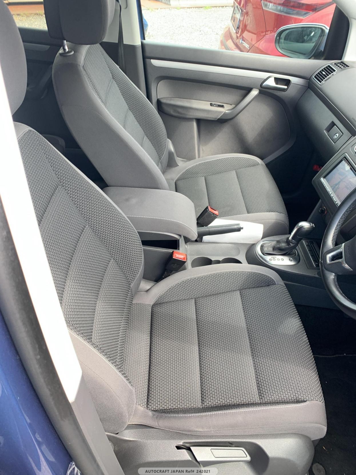 Volkswagen Touran 1.4 TSI SE MPV 5dr Petrol DSG Euro 5 (140 ps)