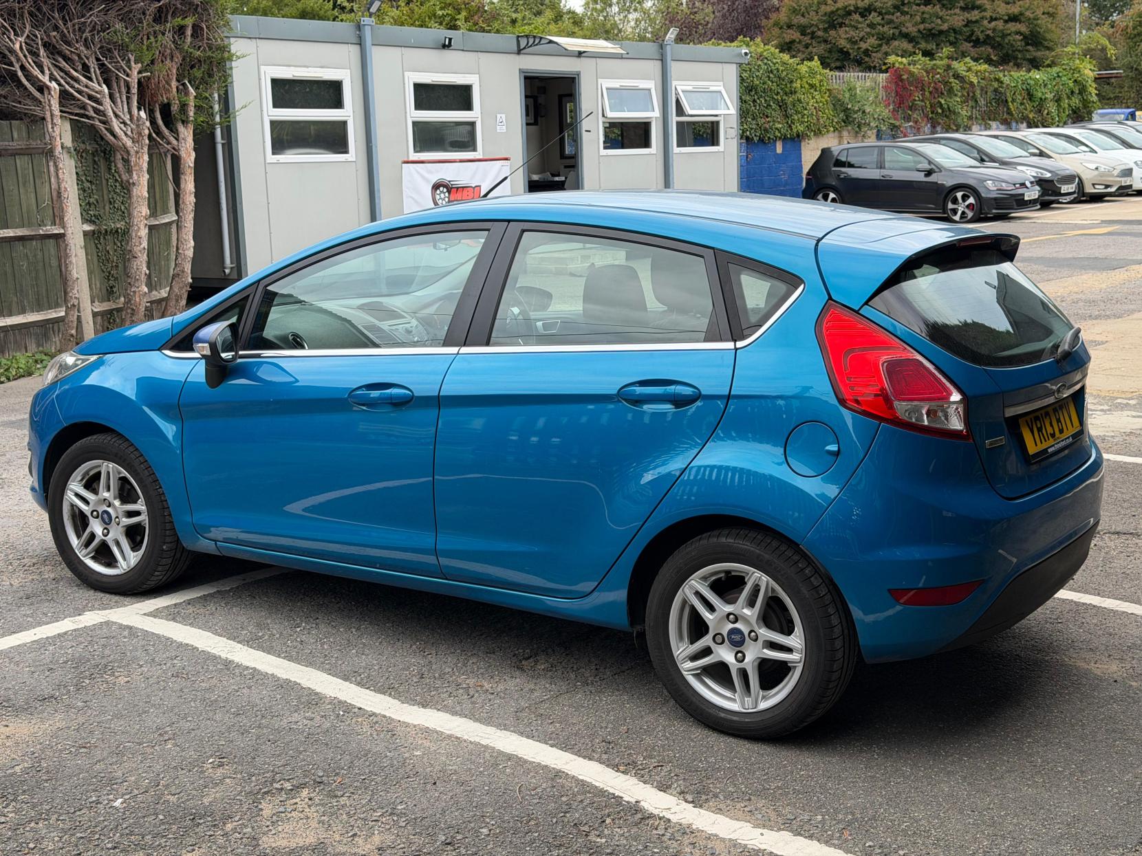 Ford Fiesta 1.0T EcoBoost Zetec Hatchback 5dr Petrol Manual Euro 5 (s/s) (100 ps)