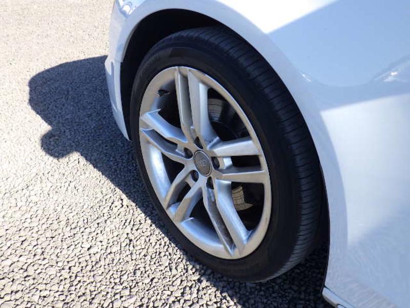 Audi A4 Avant 2.0 TFSI S line Estate 5dr Petrol Multitronic Euro 5 (s/s) (211 ps)