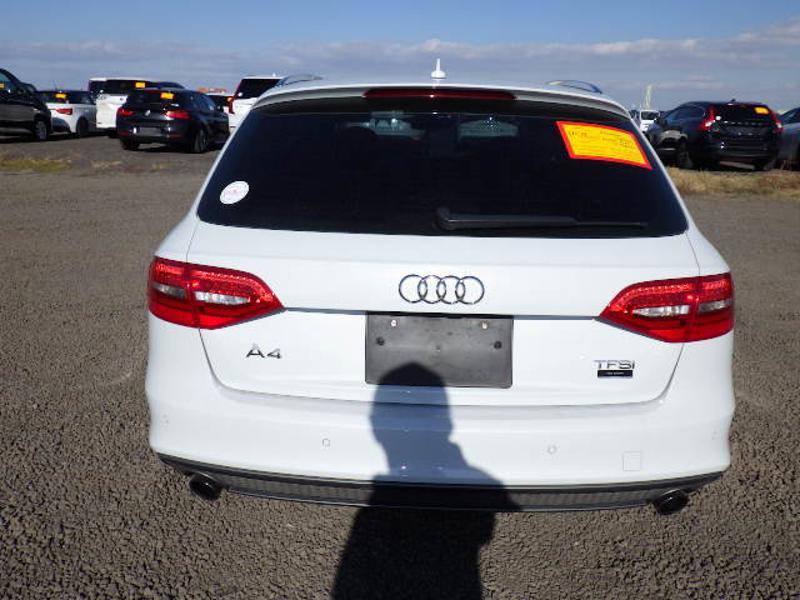 Audi A4 Avant 2.0 TFSI S line Estate 5dr Petrol Multitronic Euro 5 (s/s) (211 ps)