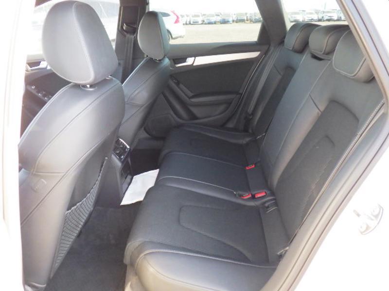 Audi A4 Avant 2.0 TFSI S line Estate 5dr Petrol Multitronic Euro 5 (s/s) (211 ps)