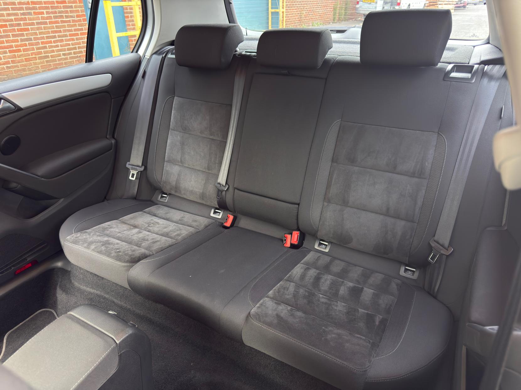 Volkswagen Golf 1.4 TSI Match Hatchback 5dr Petrol DSG Euro 5 (122 ps)