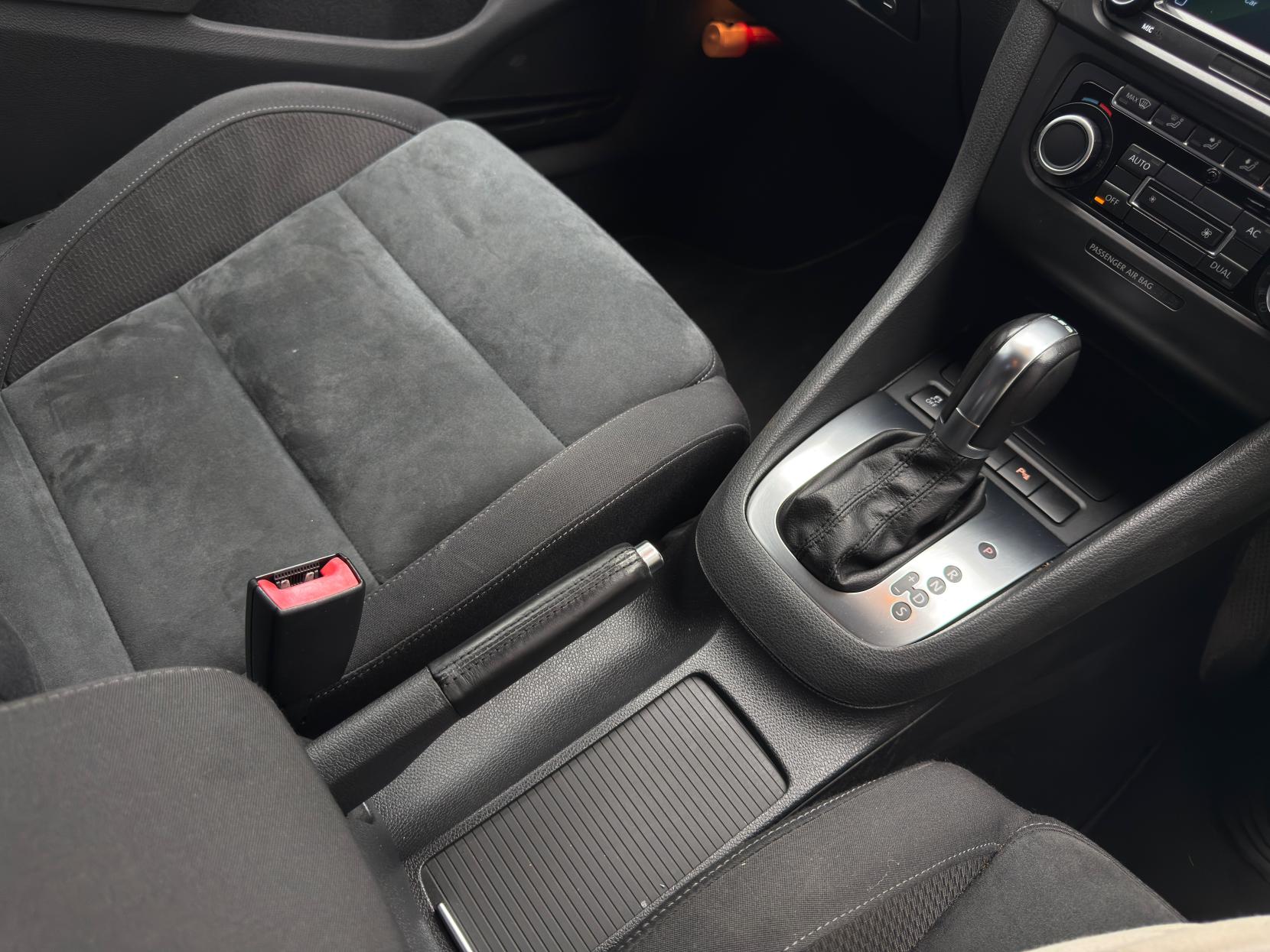 Volkswagen Golf 1.4 TSI Match Hatchback 5dr Petrol DSG Euro 5 (122 ps)