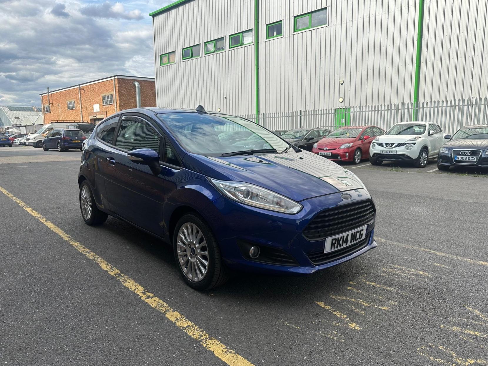 Ford Fiesta 1.0T EcoBoost Titanium Euro 5 (s/s) 3dr