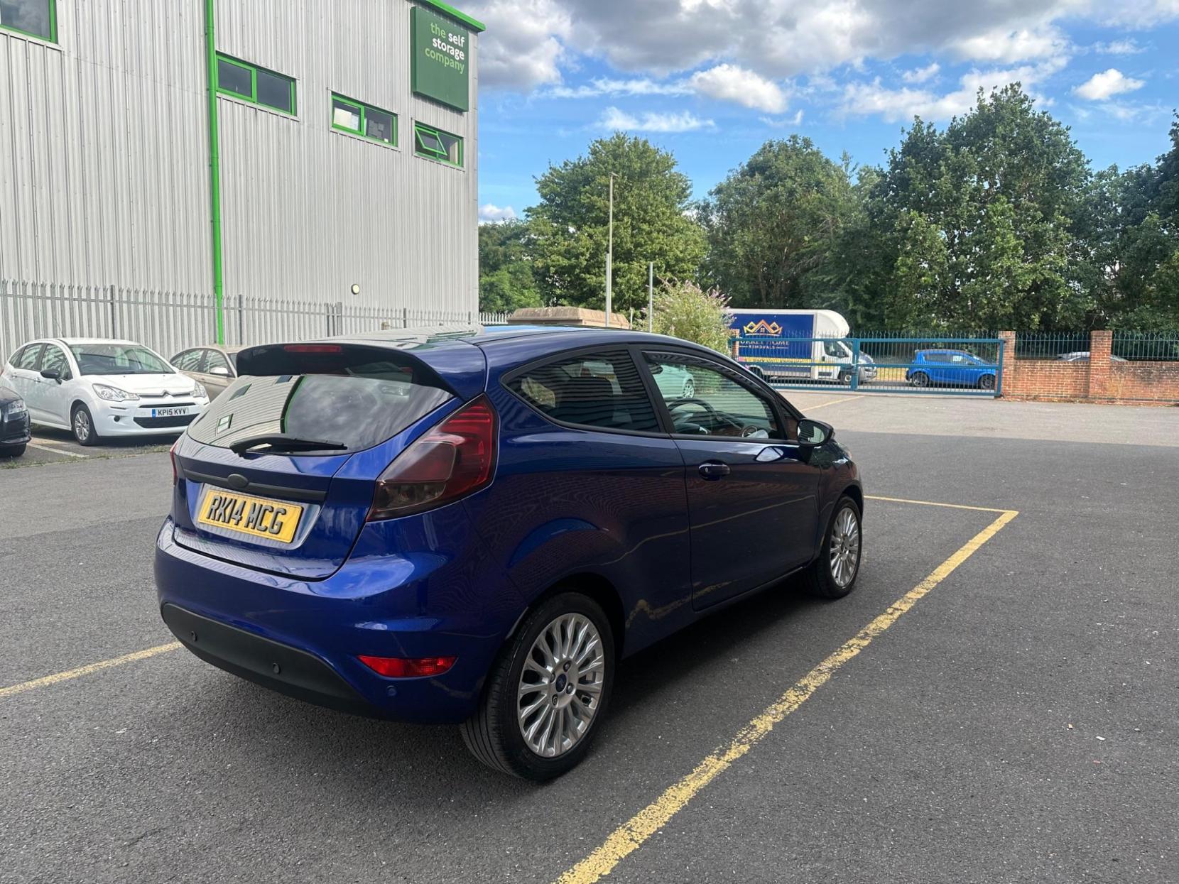 Ford Fiesta 1.0T EcoBoost Titanium Euro 5 (s/s) 3dr