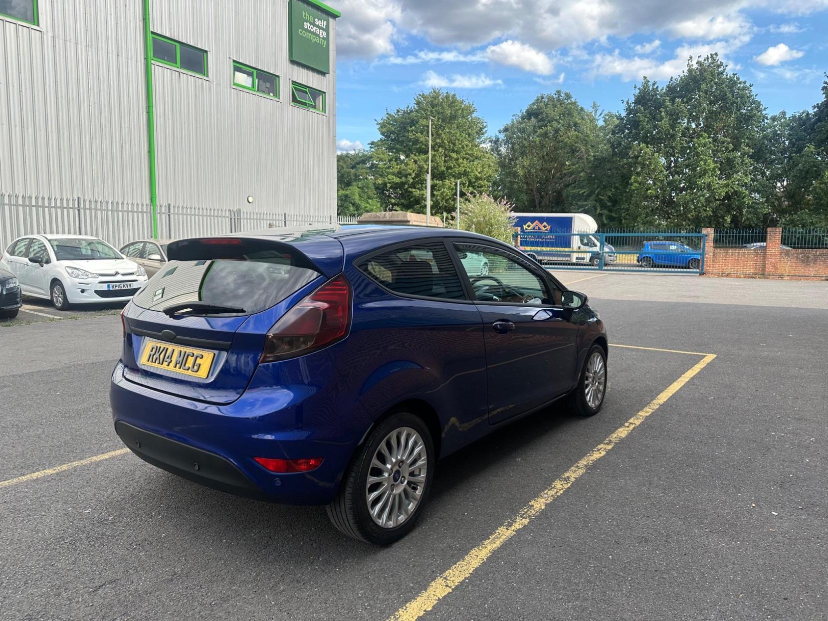 Ford Fiesta 1.0T EcoBoost Titanium Euro 5 (s/s) 3dr