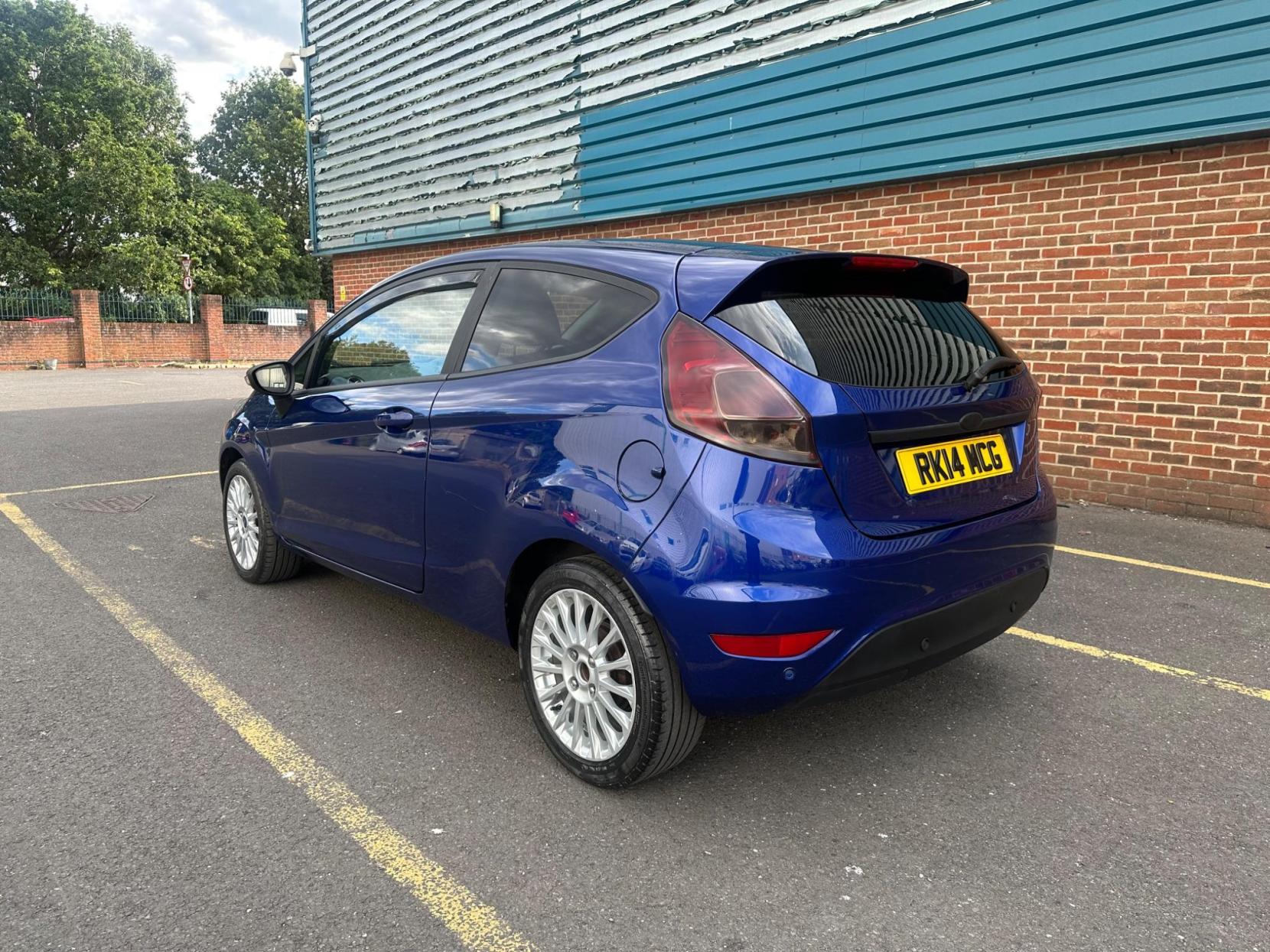 Ford Fiesta 1.0T EcoBoost Titanium Euro 5 (s/s) 3dr