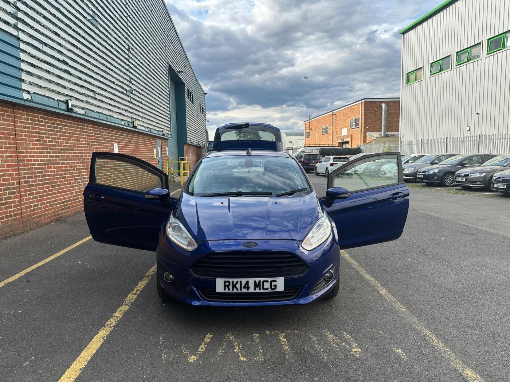 Ford Fiesta 1.0T EcoBoost Titanium Euro 5 (s/s) 3dr