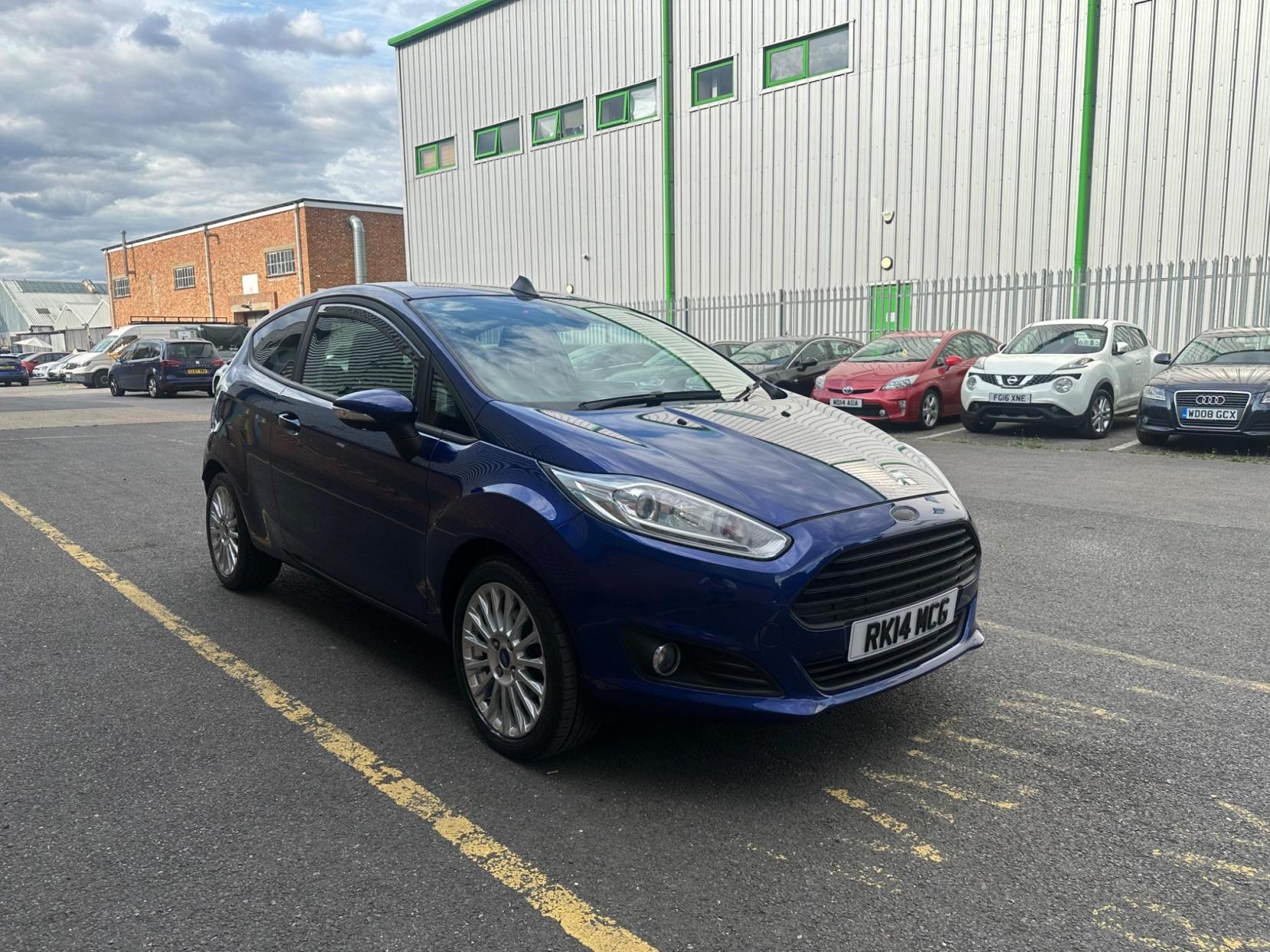 Ford Fiesta 1.0T EcoBoost Titanium Euro 5 (s/s) 3dr