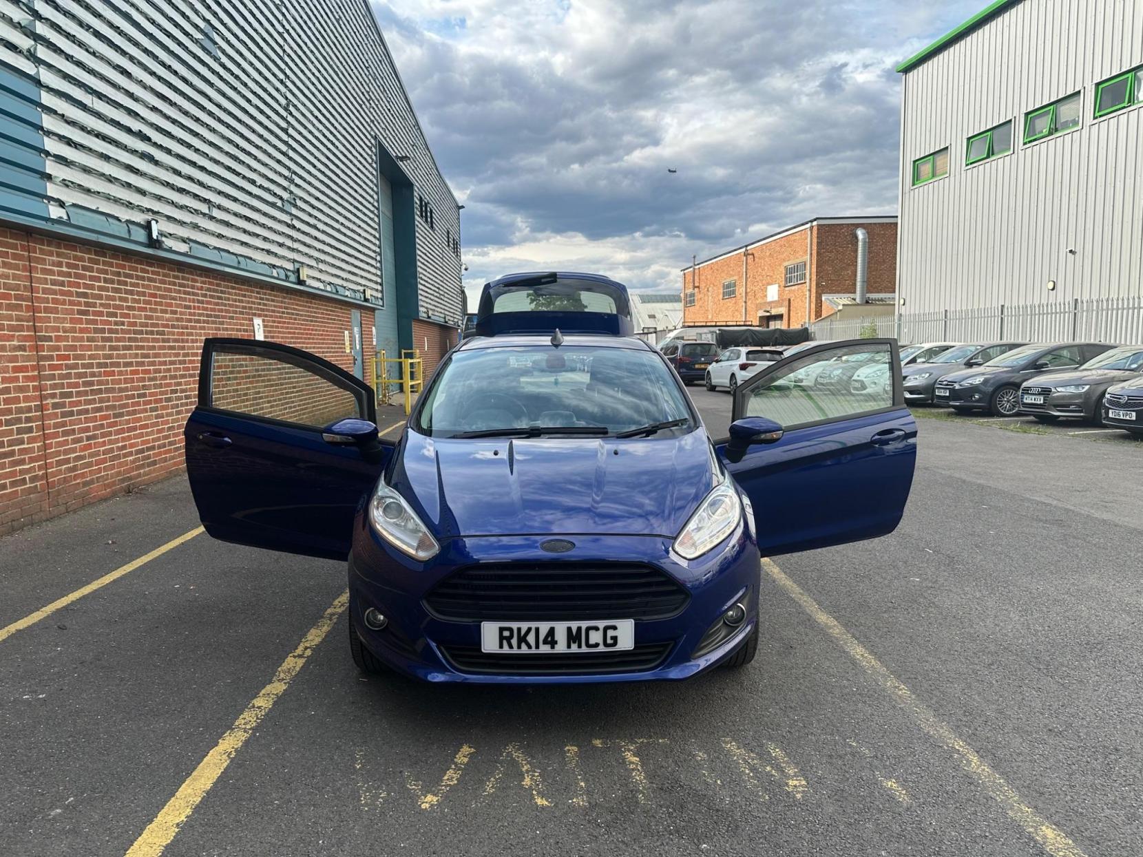 Ford Fiesta 1.0T EcoBoost Titanium Euro 5 (s/s) 3dr
