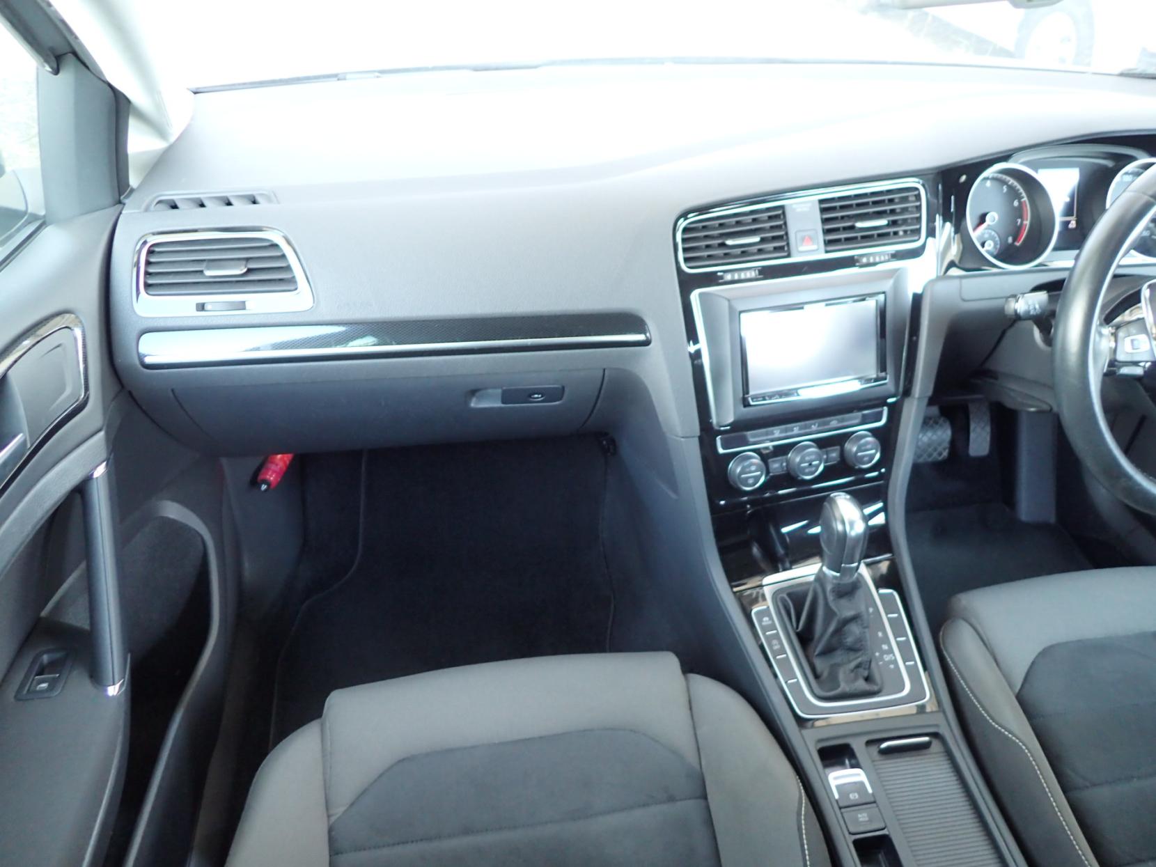 Volkswagen Golf 1.4 TSI BlueMotion Tech Match Hatchback 5dr Petrol DSG Euro 6 (s/s) (125 ps)