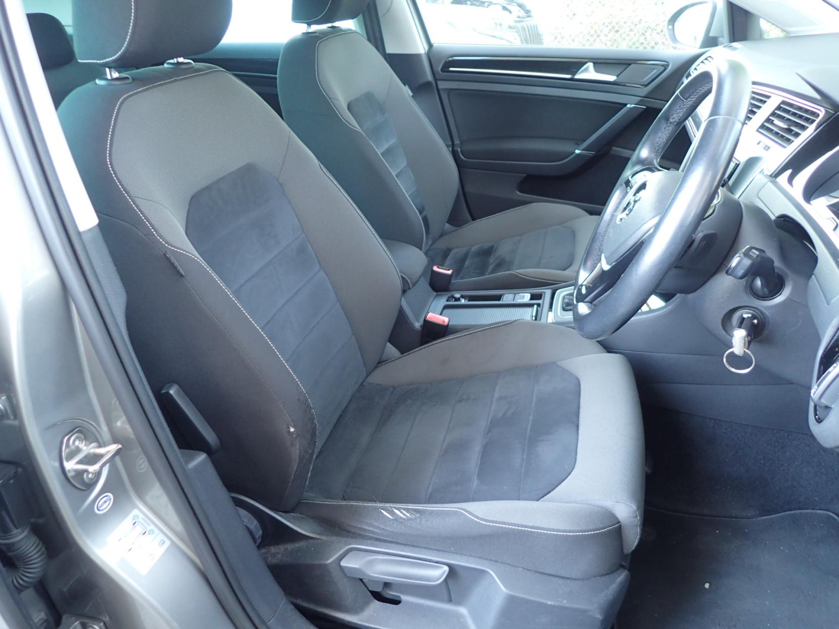 Volkswagen Golf 1.4 TSI BlueMotion Tech Match Hatchback 5dr Petrol DSG Euro 6 (s/s) (125 ps)