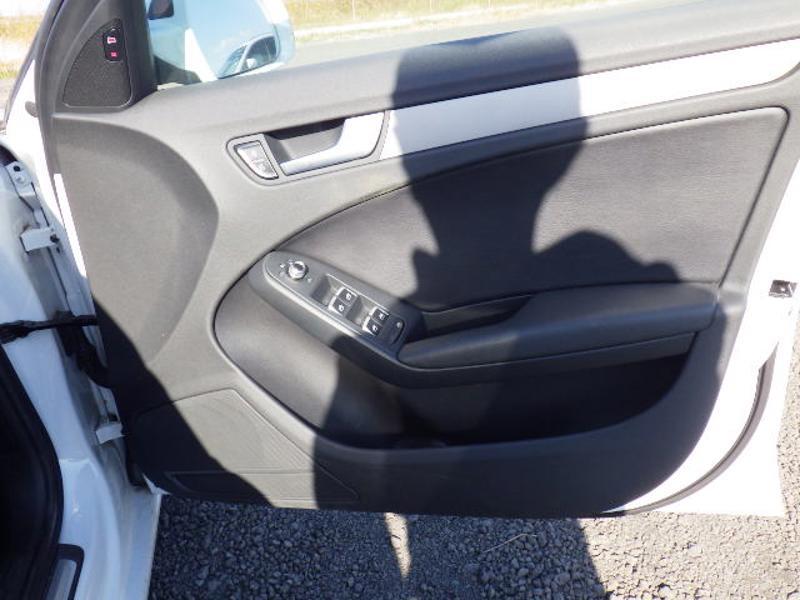 Audi A4 Avant 2.0 TFSI SE Estate 5dr Petrol Multitronic Euro 5 (s/s) (211 ps)