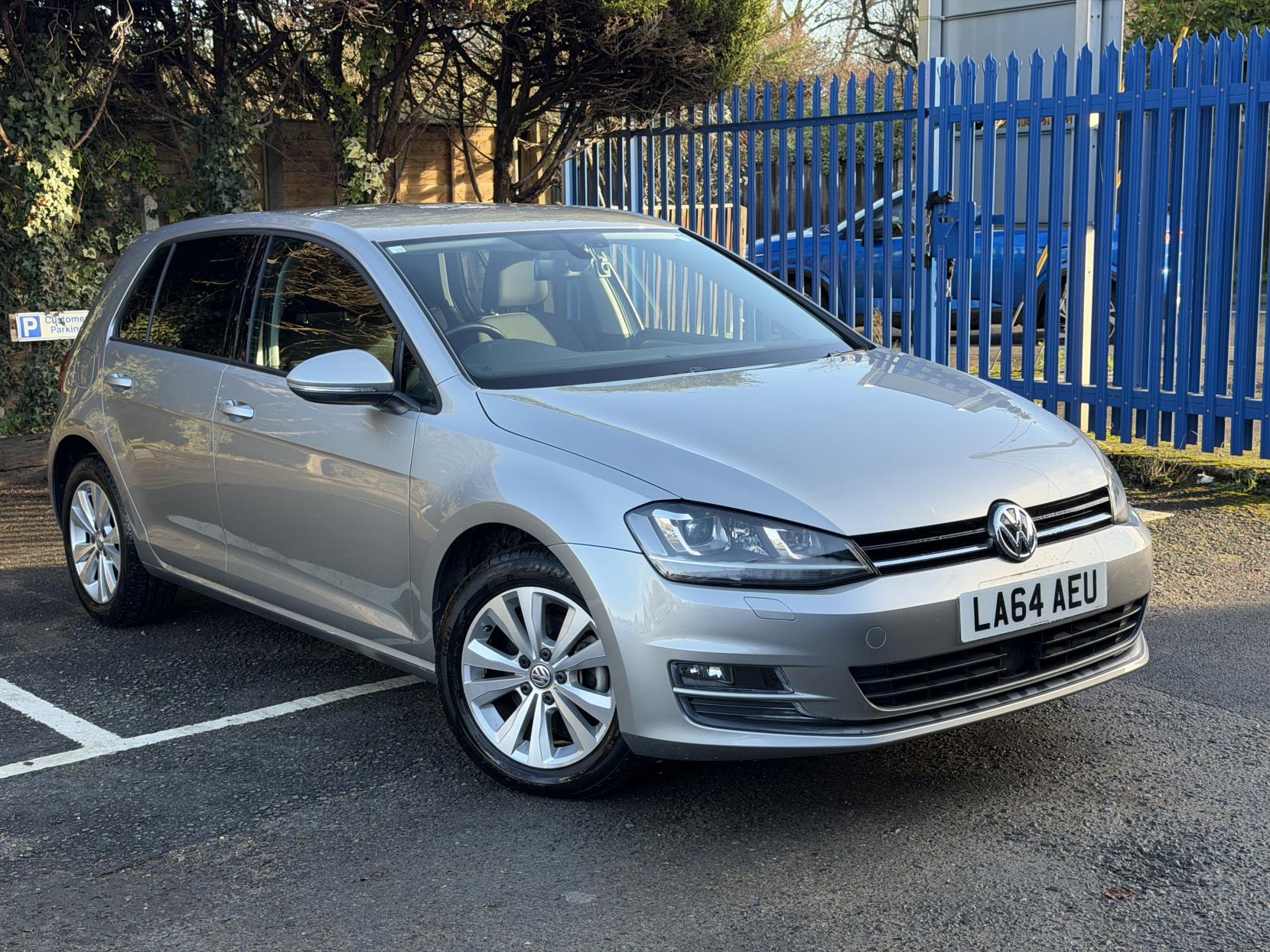Volkswagen Golf 1.2 TSI BlueMotion Tech S Hatchback 5dr Petrol DSG Euro 5 (s/s) (105 ps)