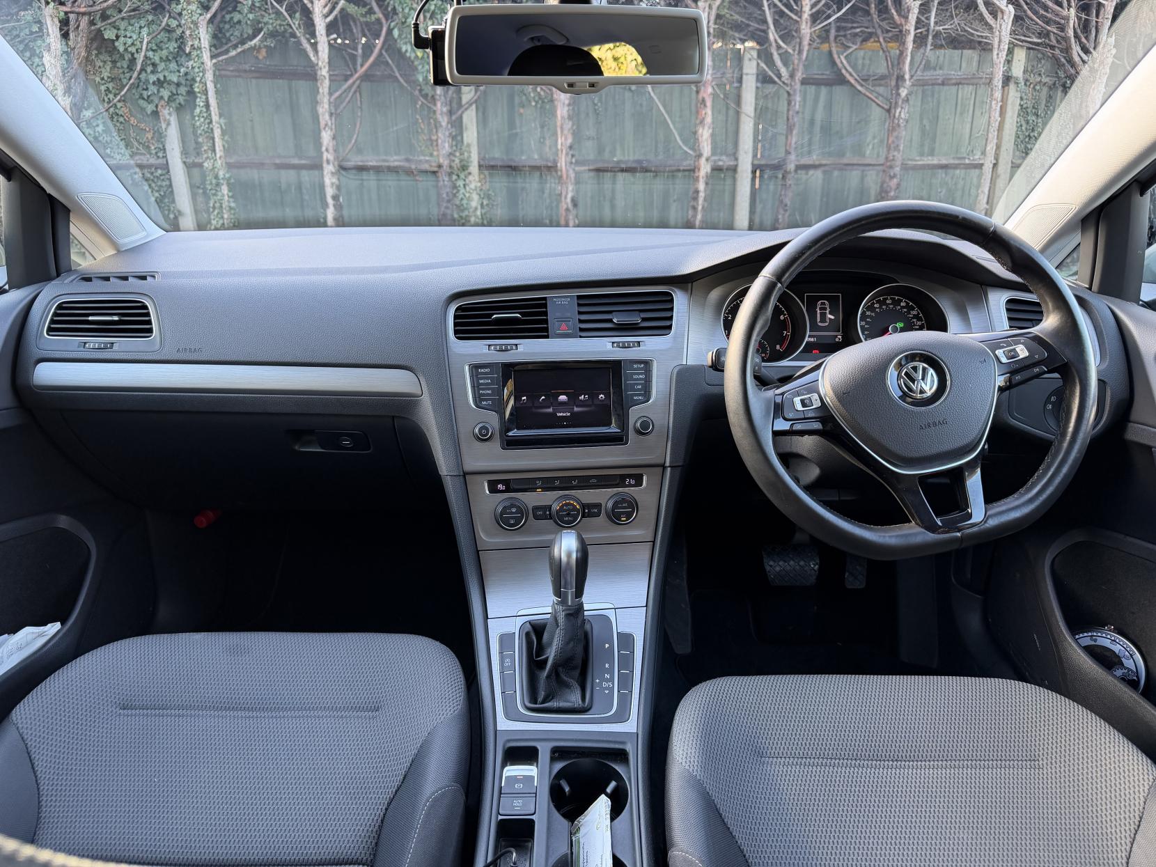 Volkswagen Golf 1.2 TSI BlueMotion Tech S Hatchback 5dr Petrol DSG Euro 5 (s/s) (105 ps)