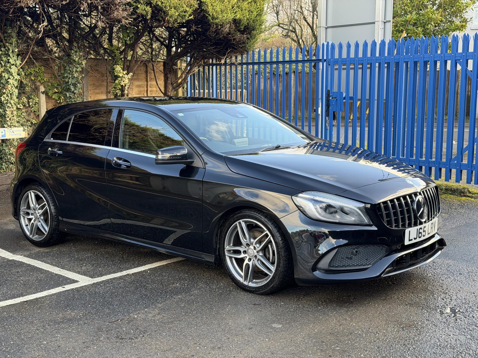 Mercedes-Benz A Class 1.6 A180 AMG Line (Premium) Hatchback 5dr Petrol 7G-DCT Euro 6 (s/s) (122 ps)
