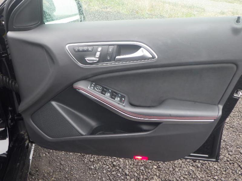 Mercedes-Benz A Class 1.6 A180 AMG Line (Premium) Hatchback 5dr Petrol 7G-DCT Euro 6 (s/s) (122 ps)
