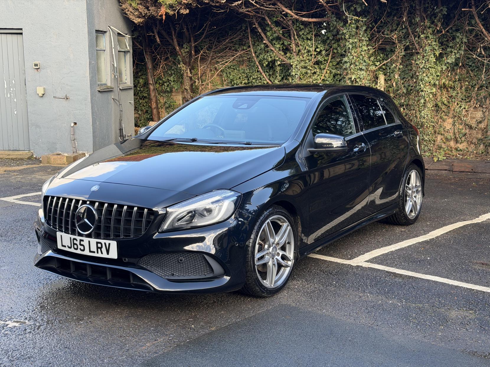 Mercedes-Benz A Class 1.6 A180 AMG Line (Premium) Hatchback 5dr Petrol 7G-DCT Euro 6 (s/s) (122 ps)