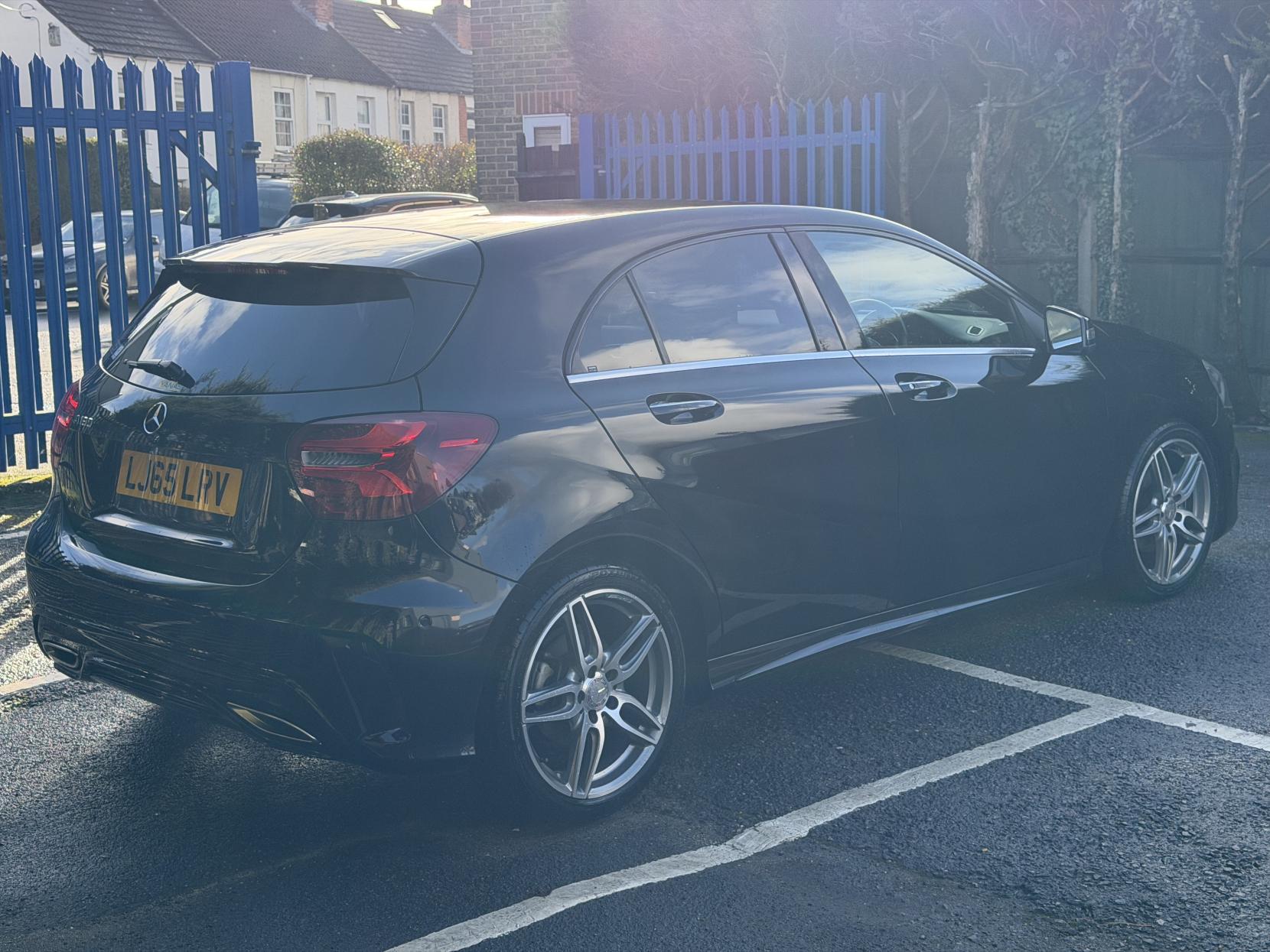 Mercedes-Benz A Class 1.6 A180 AMG Line (Premium) Hatchback 5dr Petrol 7G-DCT Euro 6 (s/s) (122 ps)