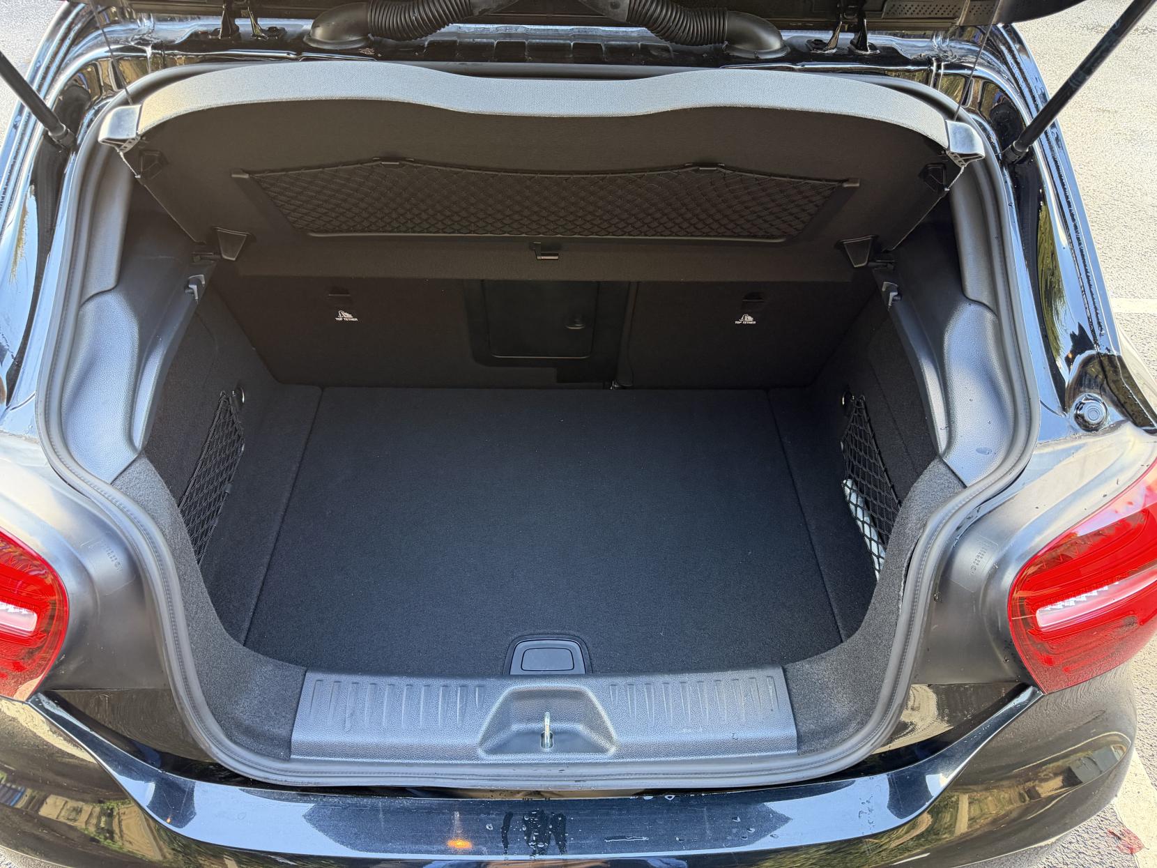 Mercedes-Benz A Class 1.6 A180 AMG Line (Premium) Hatchback 5dr Petrol 7G-DCT Euro 6 (s/s) (122 ps)