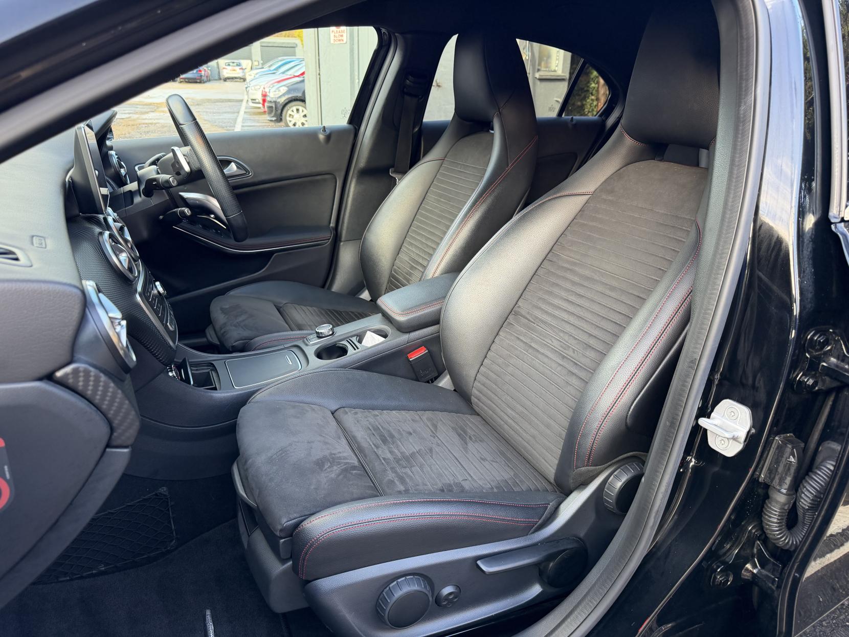 Mercedes-Benz A Class 1.6 A180 AMG Line (Premium) Hatchback 5dr Petrol 7G-DCT Euro 6 (s/s) (122 ps)