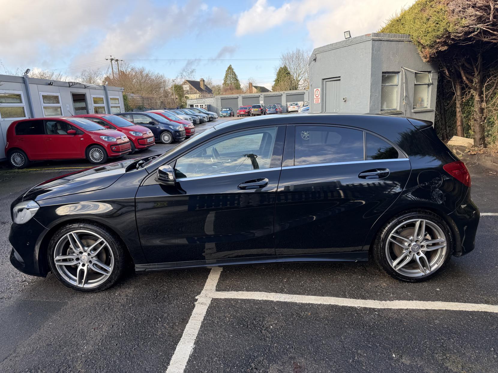 Mercedes-Benz A Class 1.6 A180 AMG Line (Premium) Hatchback 5dr Petrol 7G-DCT Euro 6 (s/s) (122 ps)