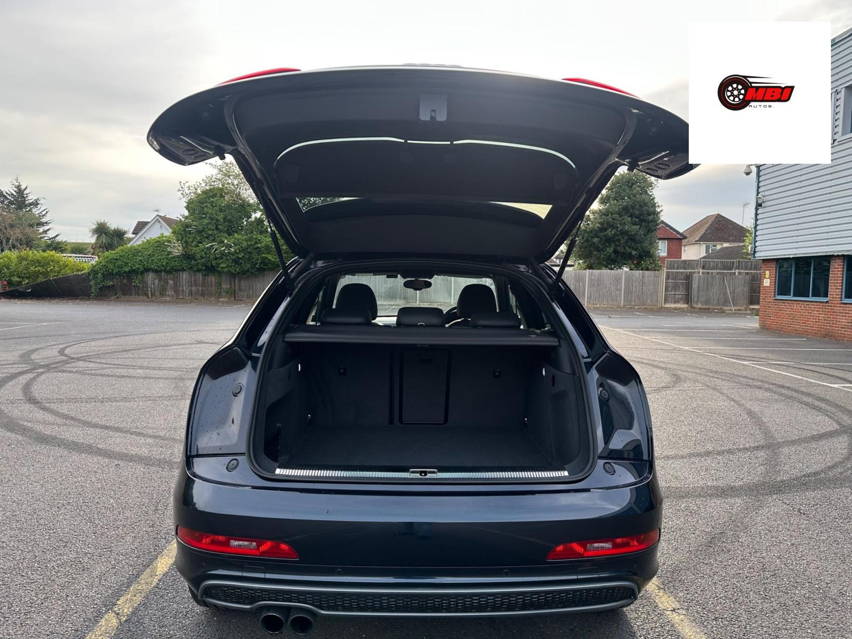 Audi Q3 S line