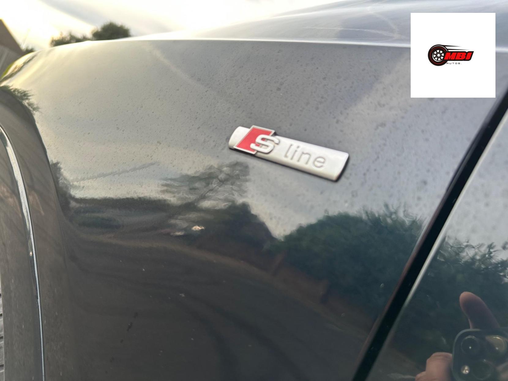 Audi Q3 S line