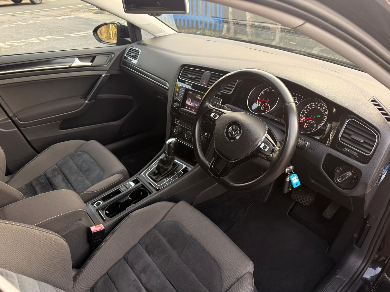 Volkswagen Golf 1.4 TSI BlueMotion Tech Match Edition Hatchback 5dr Petrol DSG Euro 6 (s/s) (125 ps)