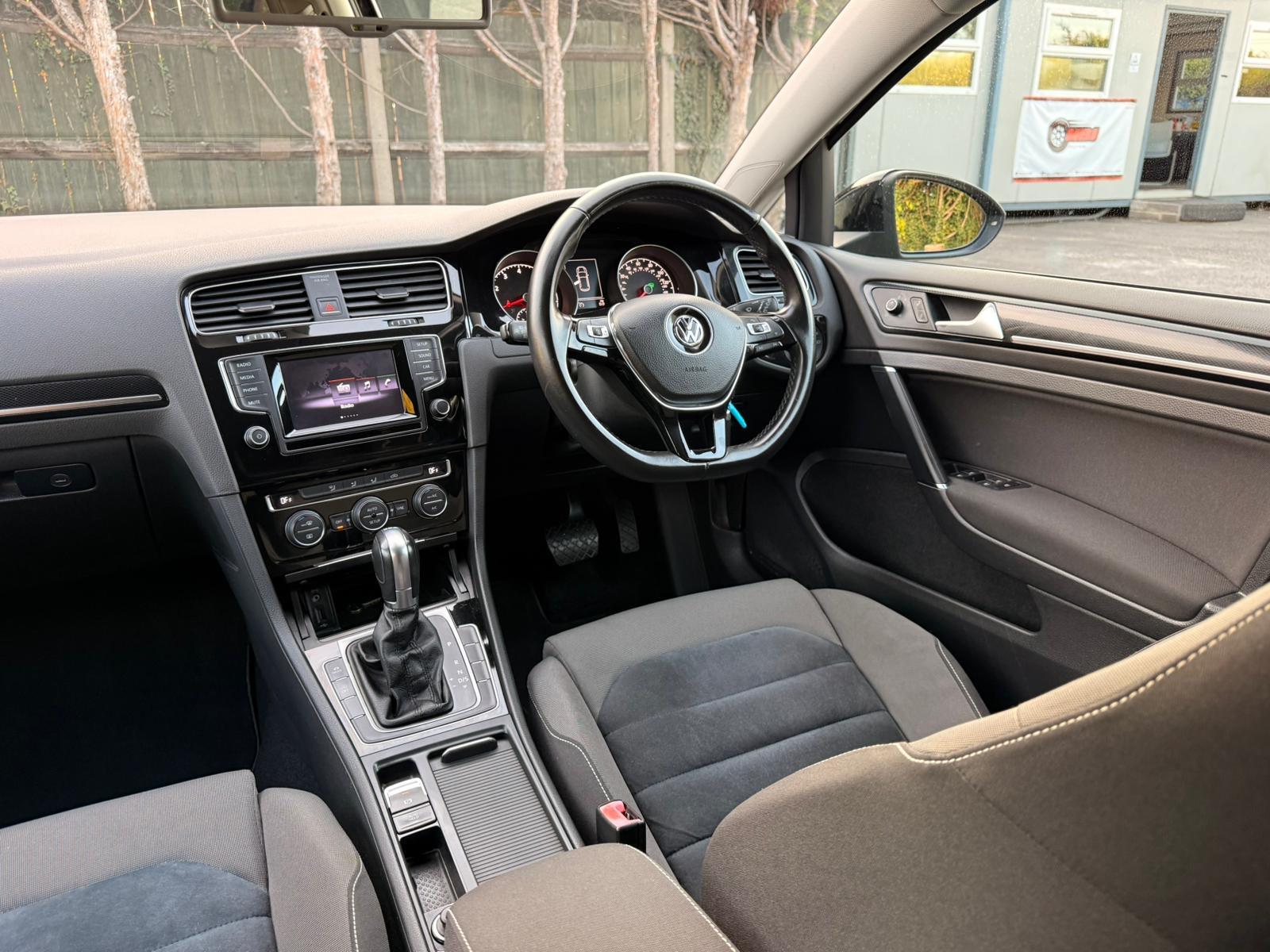 Volkswagen Golf 1.4 TSI BlueMotion Tech Match Edition Hatchback 5dr Petrol DSG Euro 6 (s/s) (125 ps)