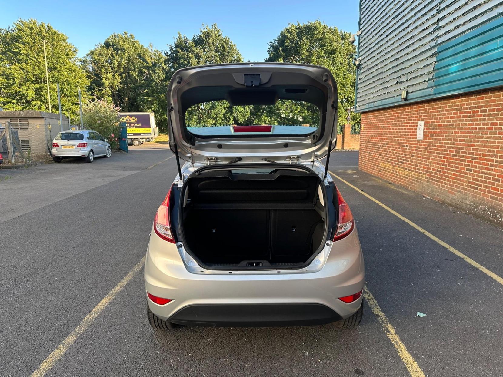 Ford Fiesta 1.0T EcoBoost Zetec Euro 6 (s/s) 5dr