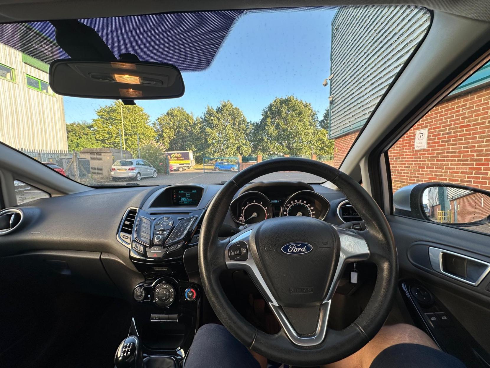 Ford Fiesta 1.0T EcoBoost Zetec Euro 6 (s/s) 5dr