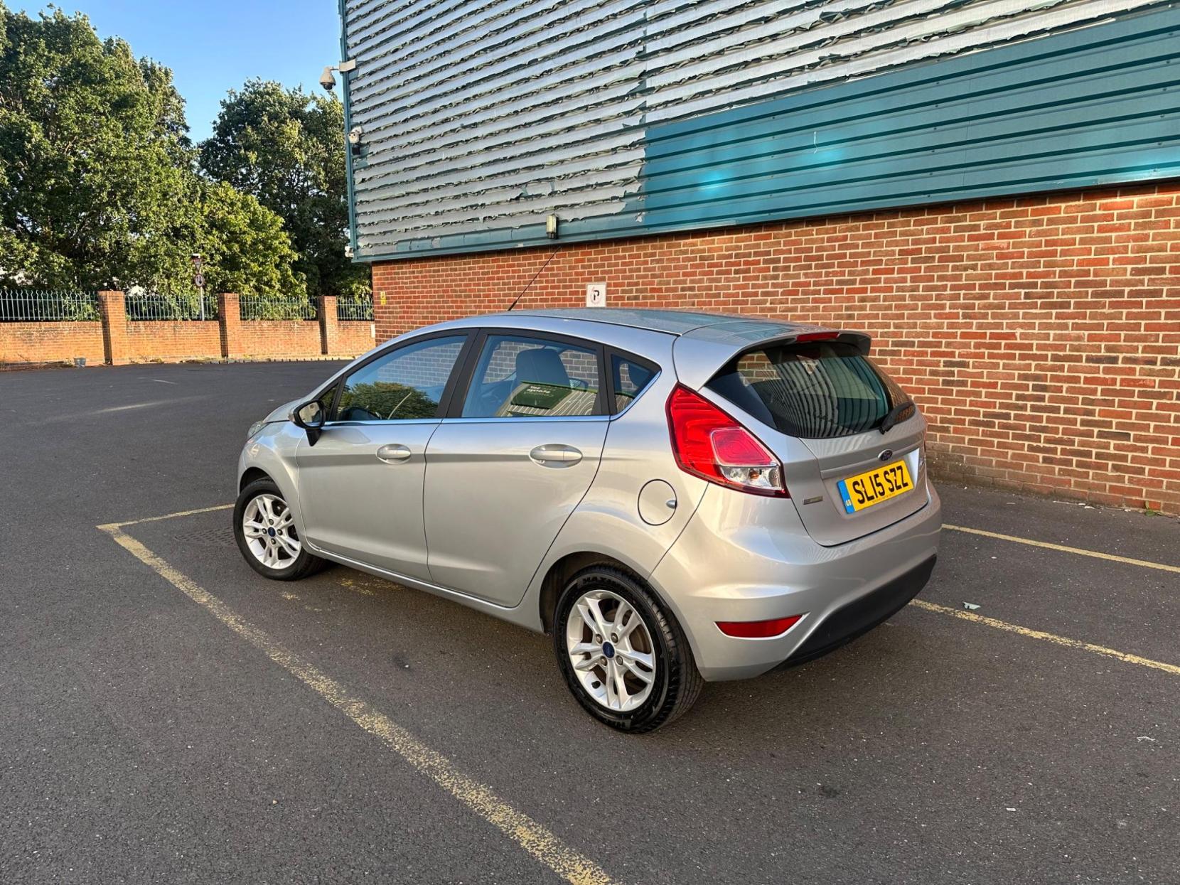 Ford Fiesta 1.0T EcoBoost Zetec Euro 6 (s/s) 5dr