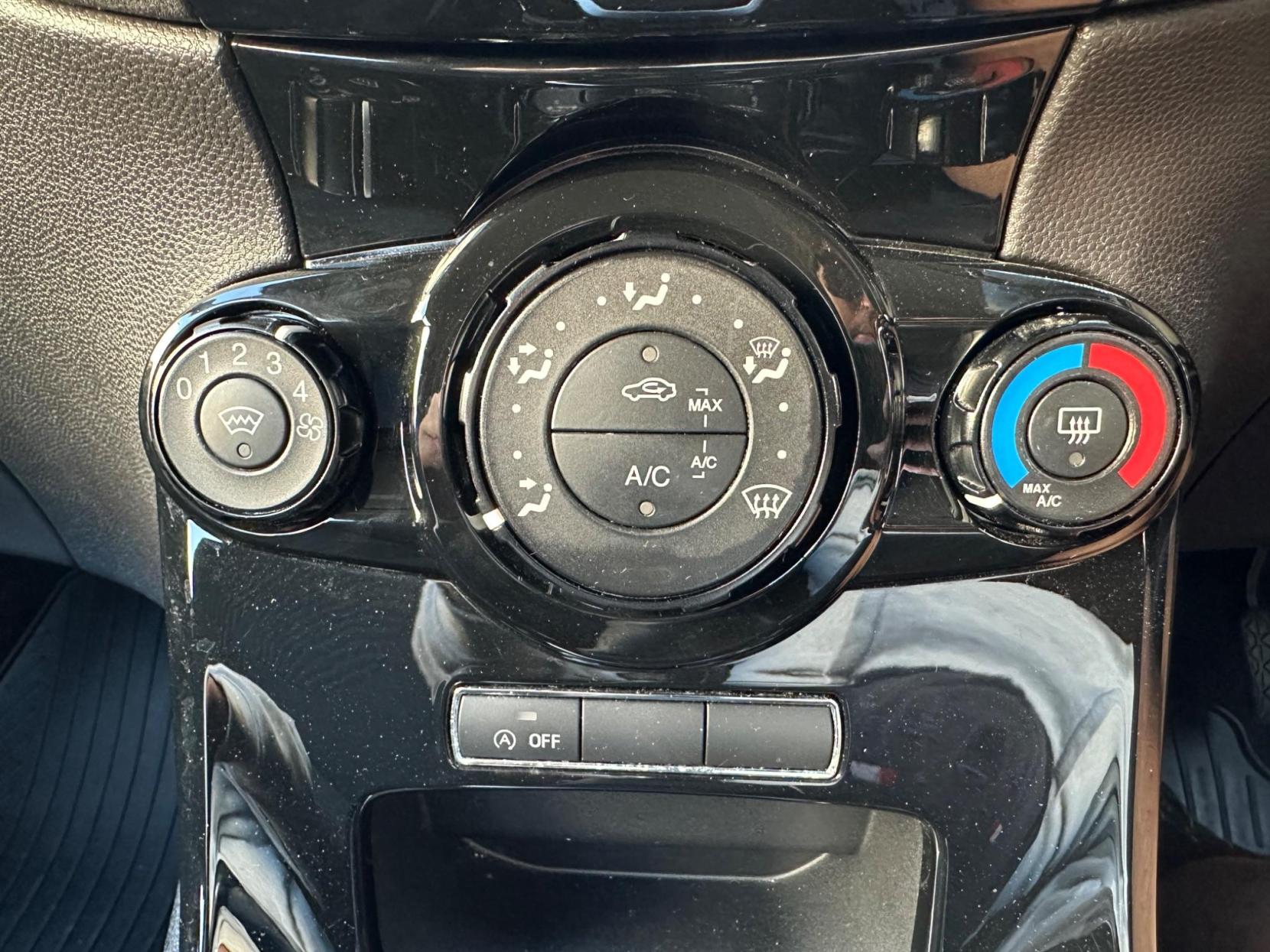 Ford Fiesta 1.0T EcoBoost Zetec Euro 6 (s/s) 5dr