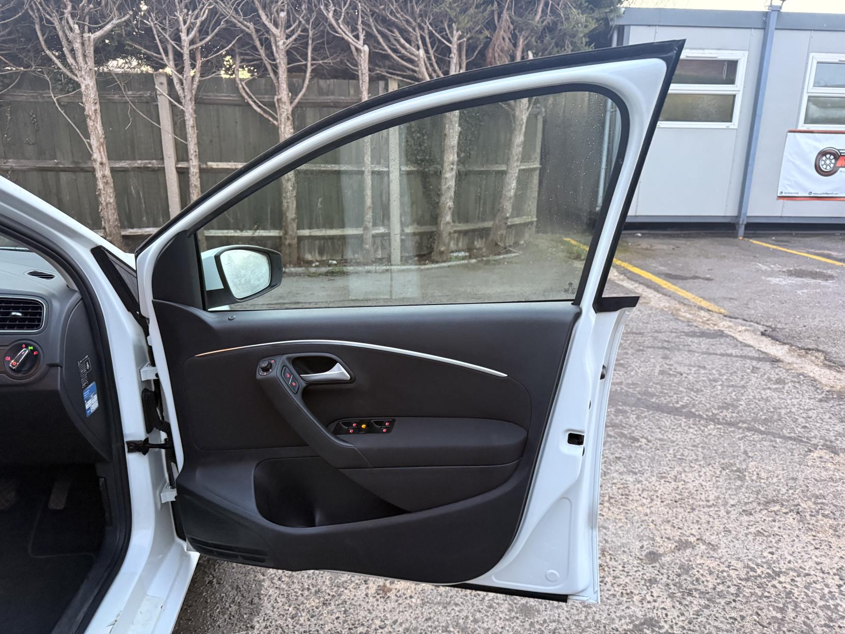 Volkswagen Polo 1.2 TSI BlueMotion Tech Match Hatchback 5dr Petrol DSG Euro 6 (s/s) (90 ps)