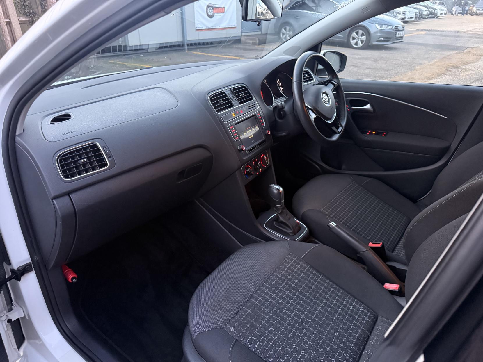 Volkswagen Polo 1.2 TSI BlueMotion Tech Match Hatchback 5dr Petrol DSG Euro 6 (s/s) (90 ps)