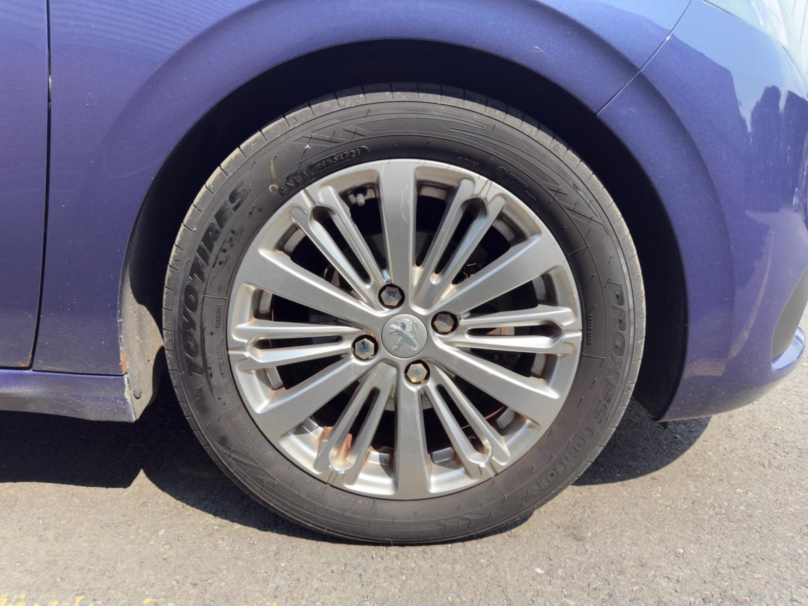 Peugeot 208 1.2 PureTech Allure Euro 6 (s/s) 5dr
