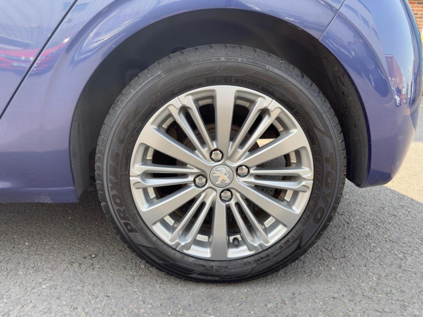 Peugeot 208 1.2 PureTech Allure Euro 6 (s/s) 5dr