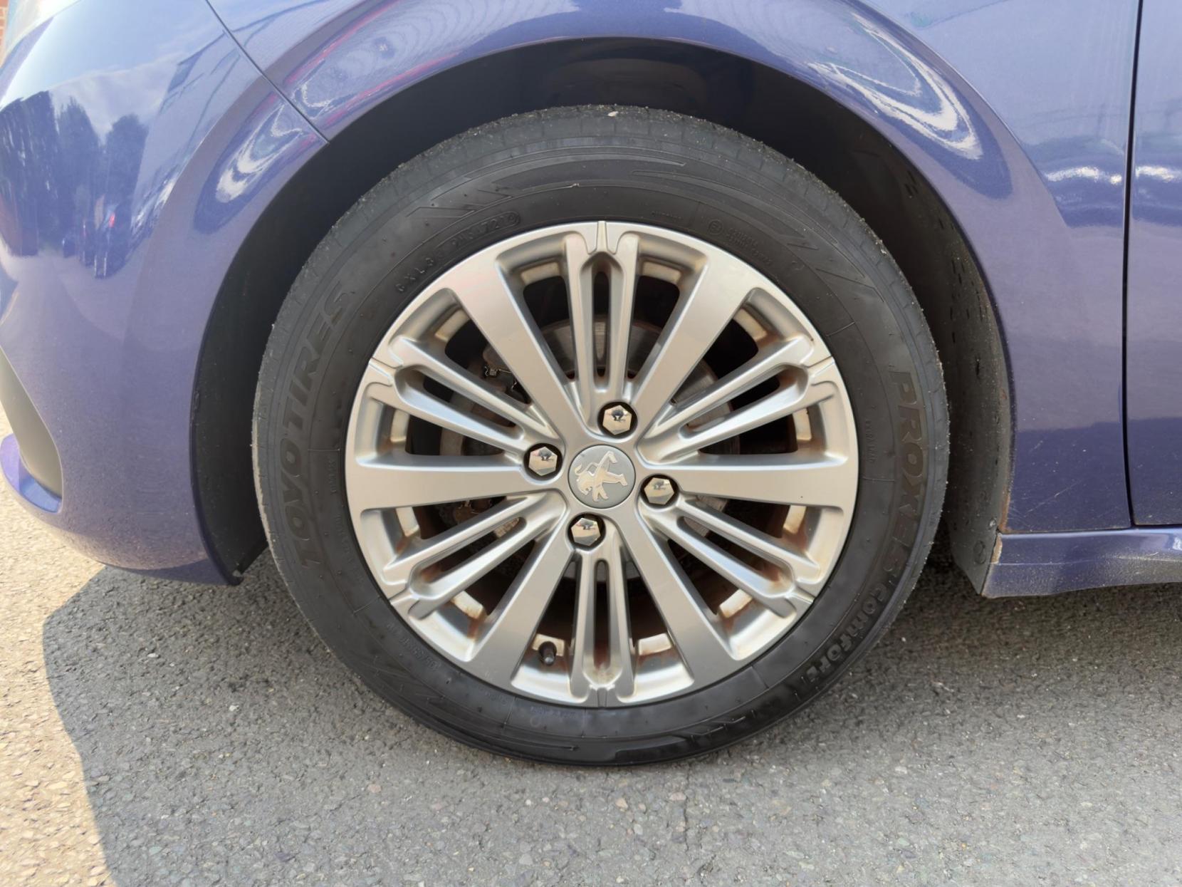 Peugeot 208 1.2 PureTech Allure Euro 6 (s/s) 5dr
