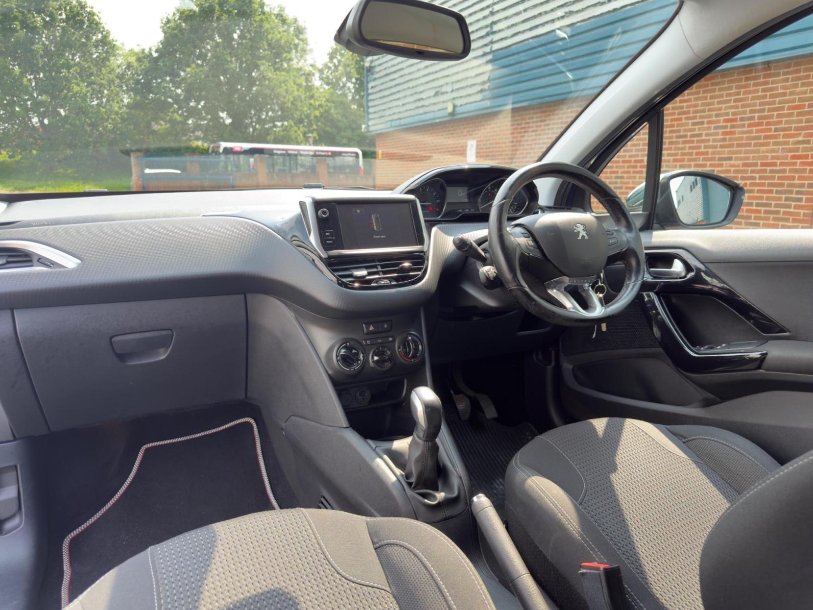 Peugeot 208 1.2 PureTech Allure Euro 6 (s/s) 5dr