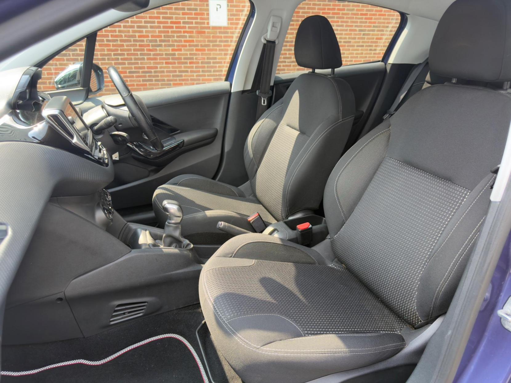 Peugeot 208 1.2 PureTech Allure Euro 6 (s/s) 5dr
