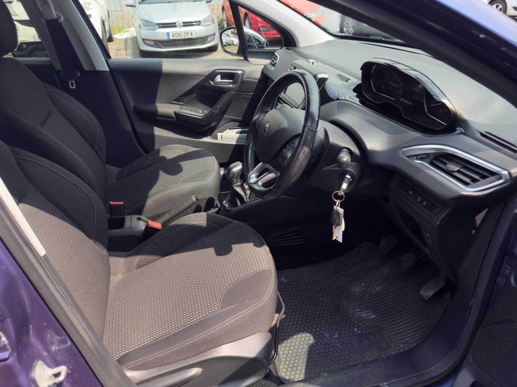 Peugeot 208 1.2 PureTech Allure Euro 6 (s/s) 5dr
