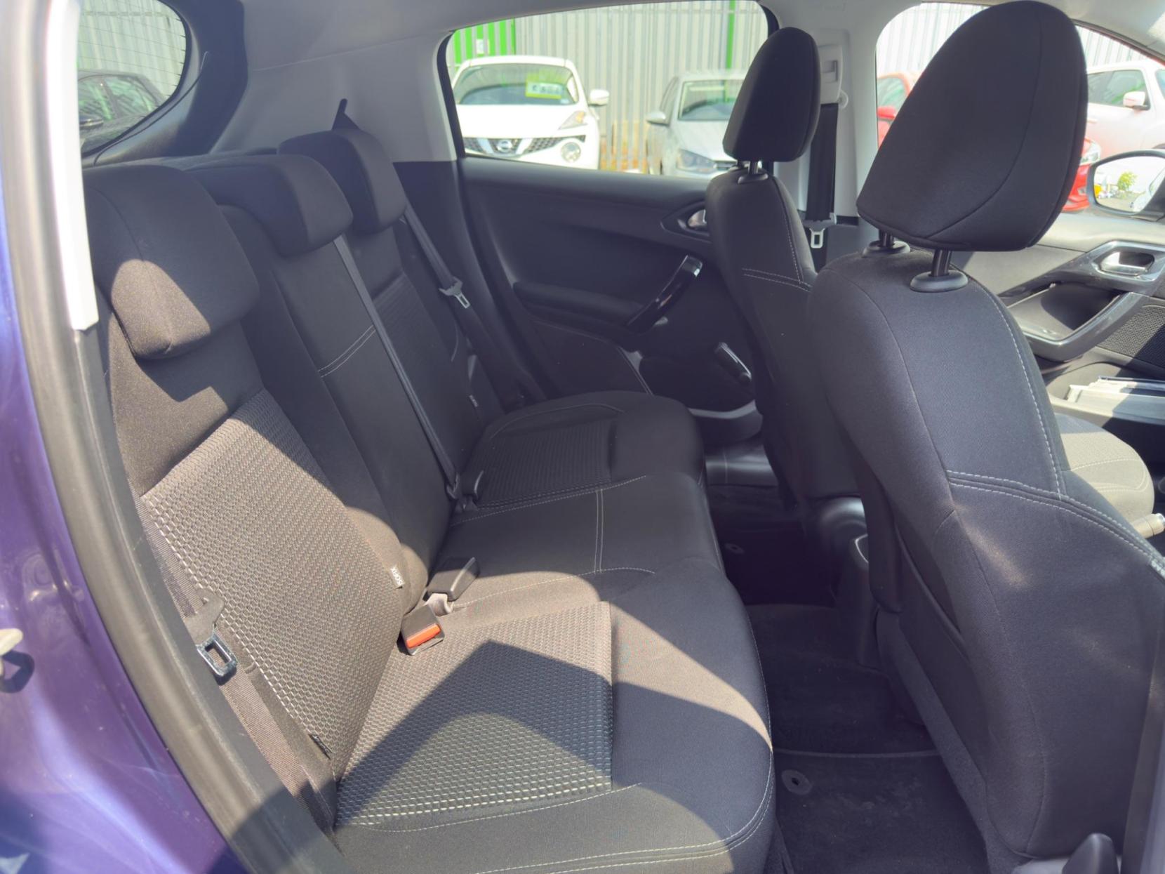 Peugeot 208 1.2 PureTech Allure Euro 6 (s/s) 5dr