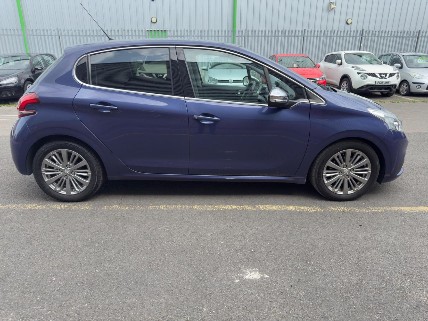 Peugeot 208 1.2 PureTech Allure Euro 6 (s/s) 5dr